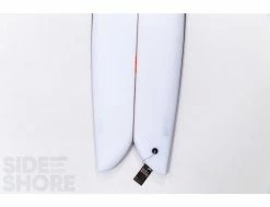 Fish - Spray Black - 5'8 X 21" X 2 1/2" - Twin - Futures -Side-Shore Soldes Magasin fish spray black 58 x 21 x 2 12 twin futures christenson surfboards 13