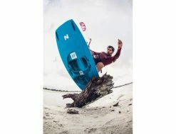 Gambler 2018 Nue - Planche Twin-Tip Kitesurf Occasion - Sports Nautiques 12 Gambler 2018 Nue - Planche Twin-Tip Kitesurf Occasion - Sports Nautiques -Side-Shore Soldes Magasin gambler 2018 nue north kiteboarding 2