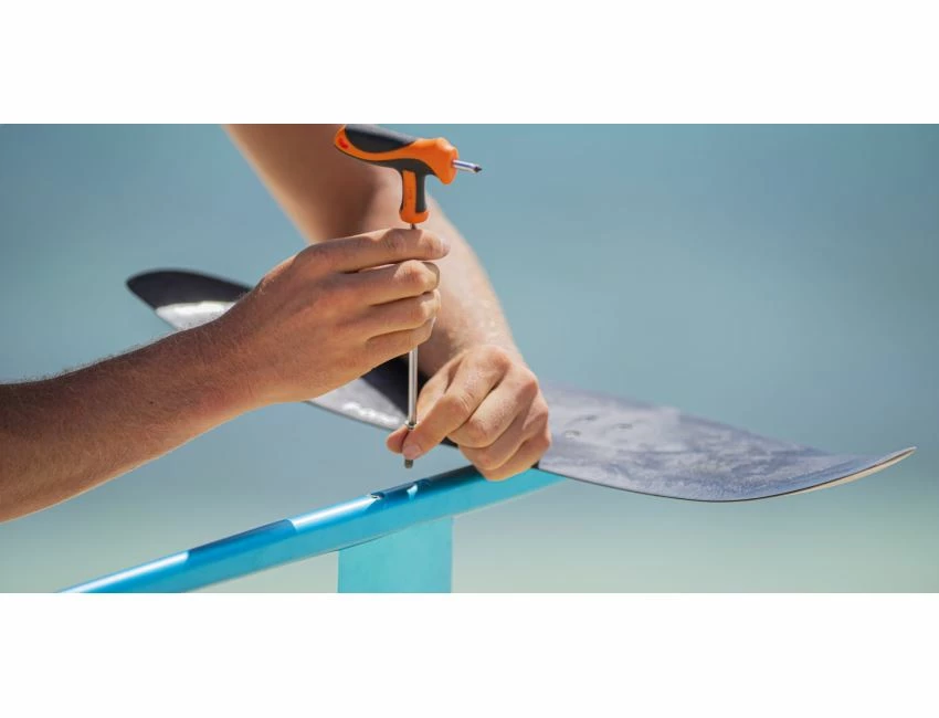 F-One IC6 V3 - 950 Cm² - Complet - Foils Kitesurf 16 F-One IC6 V3 - 950 Cm² - Complet - Foils Kitesurf – Image 14