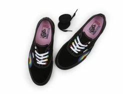 Chaussures Vans Skate Authentic Pride Black Multi pour Femmes | Style Urbain et Confort -Side-Shore Soldes Magasin skate authentic pride black multi vans 7