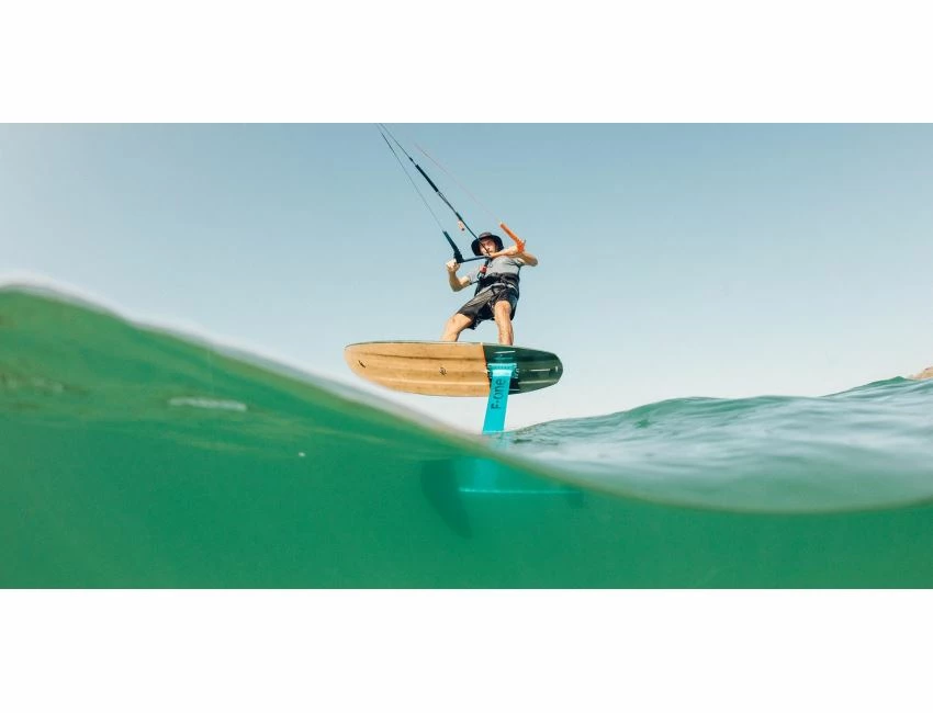 F-One Slice Bamboo Foil 2022 - Planche de Kite Foil Hautes Performances 6 F-One Slice Bamboo Foil 2022 - Planche de Kite Foil Hautes Performances – Image 4