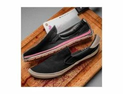 Chaussures Stanley Black Cream Suede pour Homme - Les Bons Plans -Side-Shore Soldes Magasin stanley black cream suede straye footwear 9