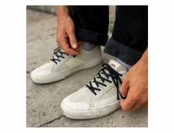 Globe Surplus Cream Milou - Chaussures Homme - Les Bons Plans -Side-Shore Soldes Magasin surplus cream milou globe 3