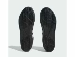 Chaussures Tyshawn Noir Blanc Or pour Homme - Style et Confort 18 Chaussures Tyshawn Noir Blanc Or pour Homme - Style et Confort -Side-Shore Soldes Magasin tyshawn black black white gold adidas skateboarding 2