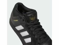Chaussures Tyshawn Noir Blanc Or pour Homme - Style et Confort 21 Chaussures Tyshawn Noir Blanc Or pour Homme - Style et Confort -Side-Shore Soldes Magasin tyshawn black black white gold adidas skateboarding 5