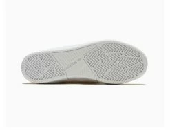 Chaussures Tyshawn Low Bold Gold White Metallic pour Femme - Élégance et Confort 13 Chaussures Tyshawn Low Bold Gold White Metallic pour Femme - Élégance et Confort -Side-Shore Soldes Magasin tyshawn low bold gold white metallic adidas skateboarding 3